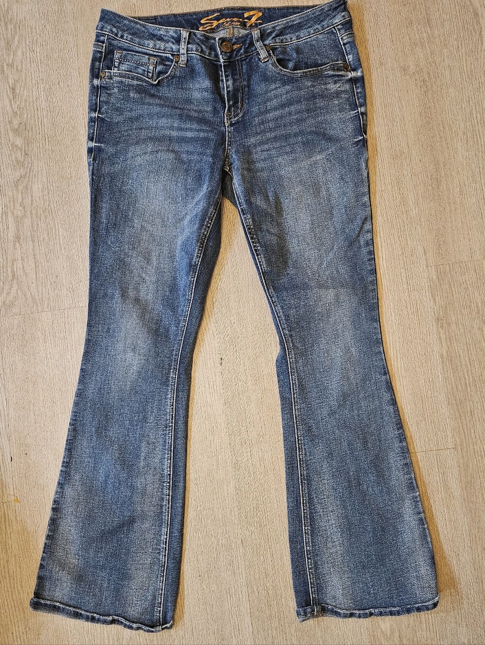 12- Seven7- Bootcut Jeans